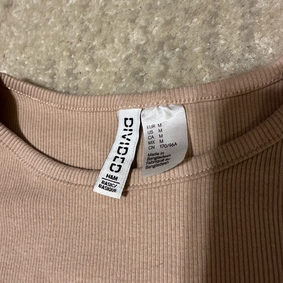 Beige Ribbed Cropped Tee - H&M Divided - Picture 2 of 2